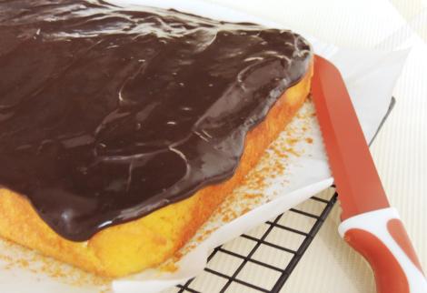 carrot traybake with chocolate icing