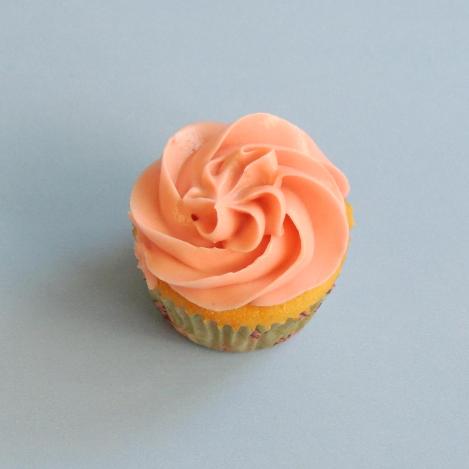 berry irresistible buttercream